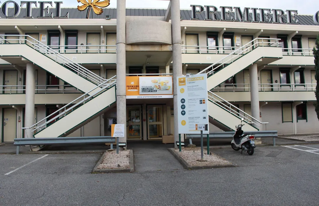 Hôtel Premiere Classe Pamiers-1