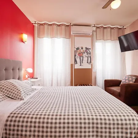 hotel de la paix-2